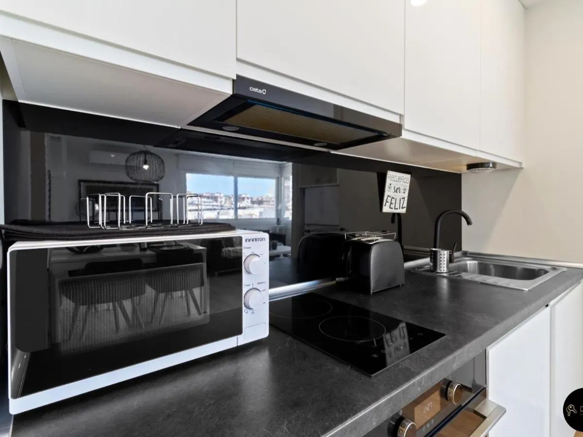 Apartment In The Center Of Fuengirola With Private Parking 2 Min Away